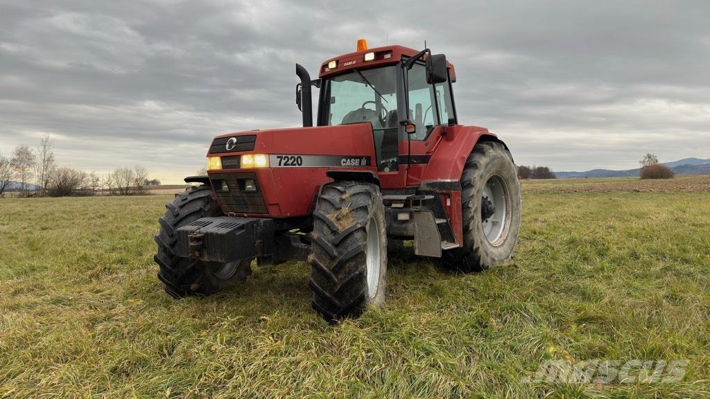 Case IH 7220 Magnum الجرارات