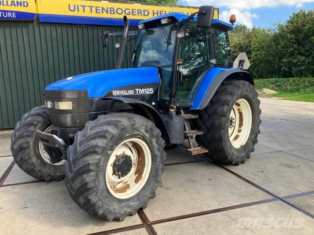 New Holland TM 125 الجرارات