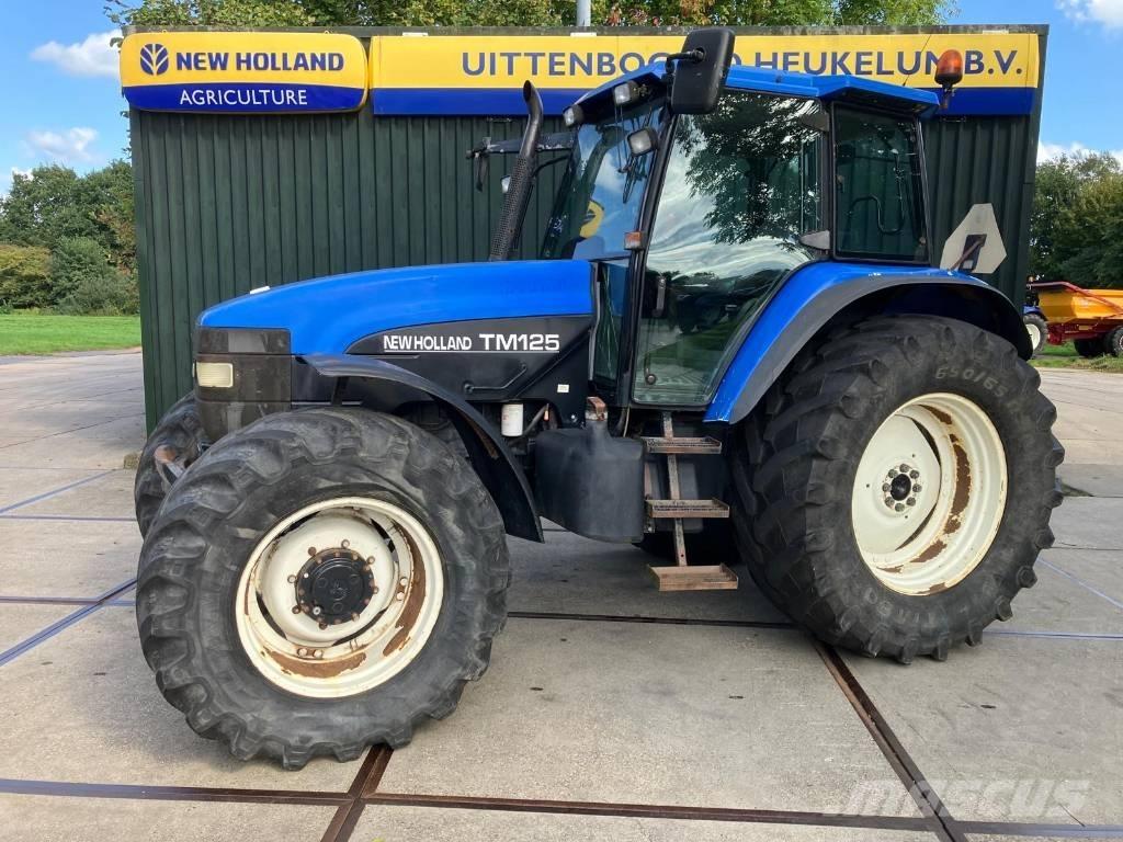 New Holland TM 125 الجرارات