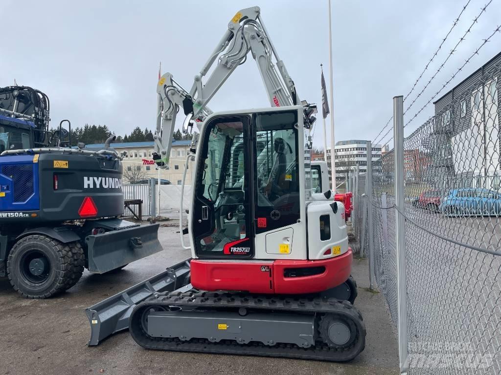 Takeuchi TB 257 FR حفارات صغيرة أقل من 7 طن (حفارات صغيرة)