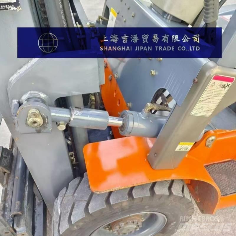 Heli H2000-25 شاحنات الديزل