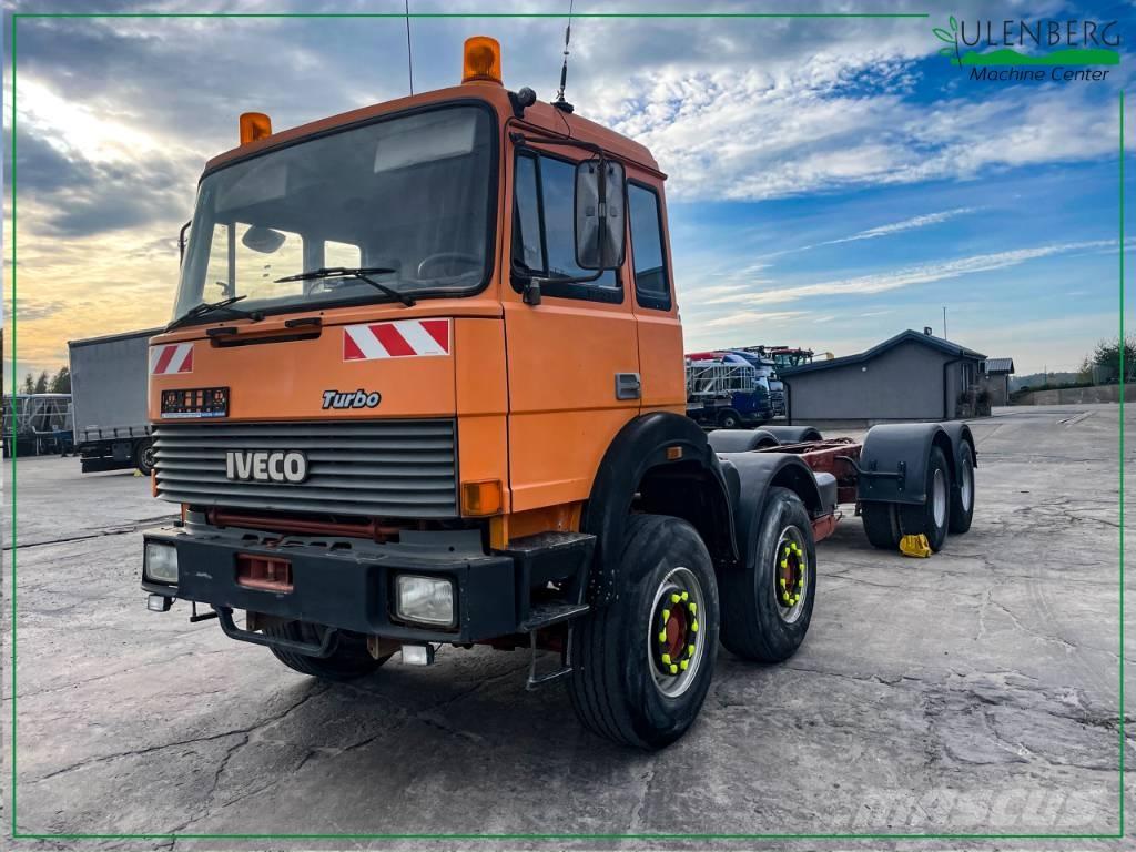 Iveco Marigurs 340 شاحنات بمقصورة وهيكل