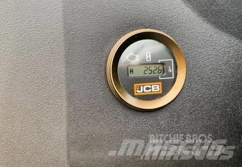 JCB 15 C-1 حفارات صغيرة أقل من 7 طن (حفارات صغيرة)