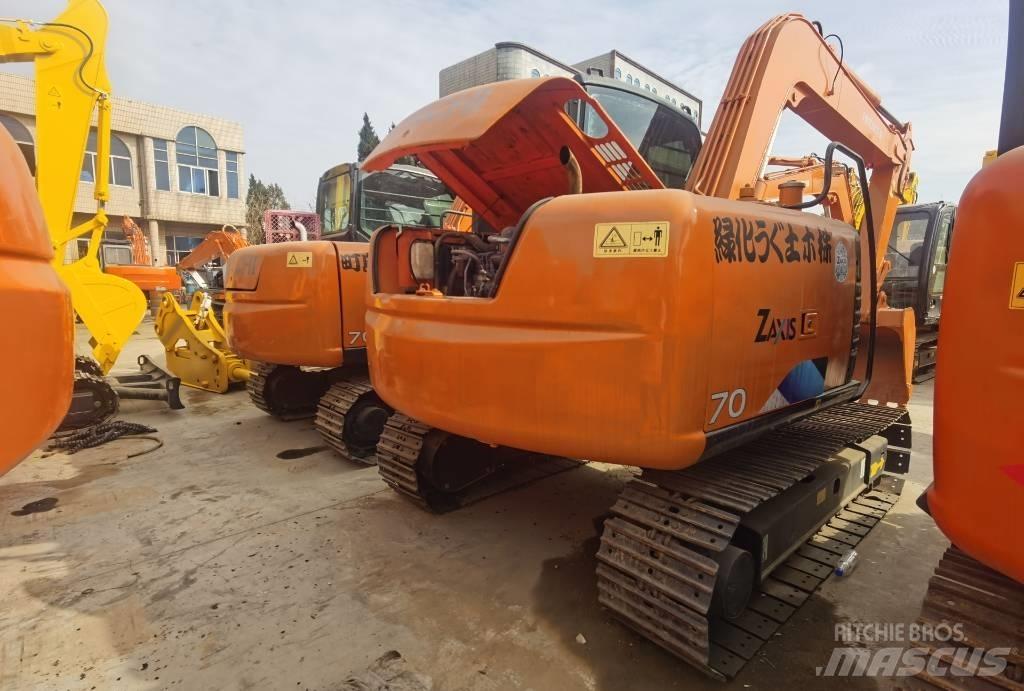 Hitachi ZX 70 حفارات زحافة