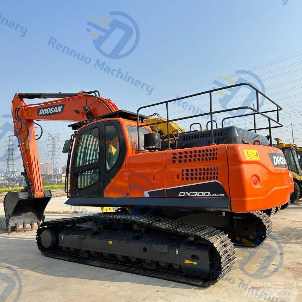 Doosan DX 300LC-9C حفارات زحافة