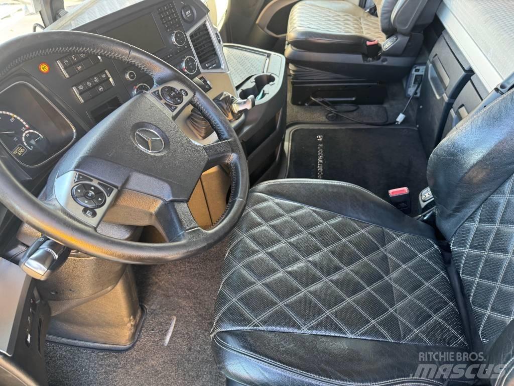 Mercedes-Benz  وحدات الجر