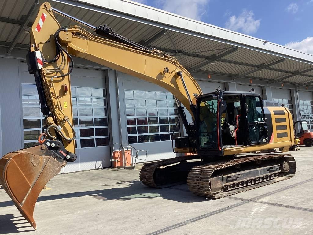 CAT 320 E L حفارات زحافة