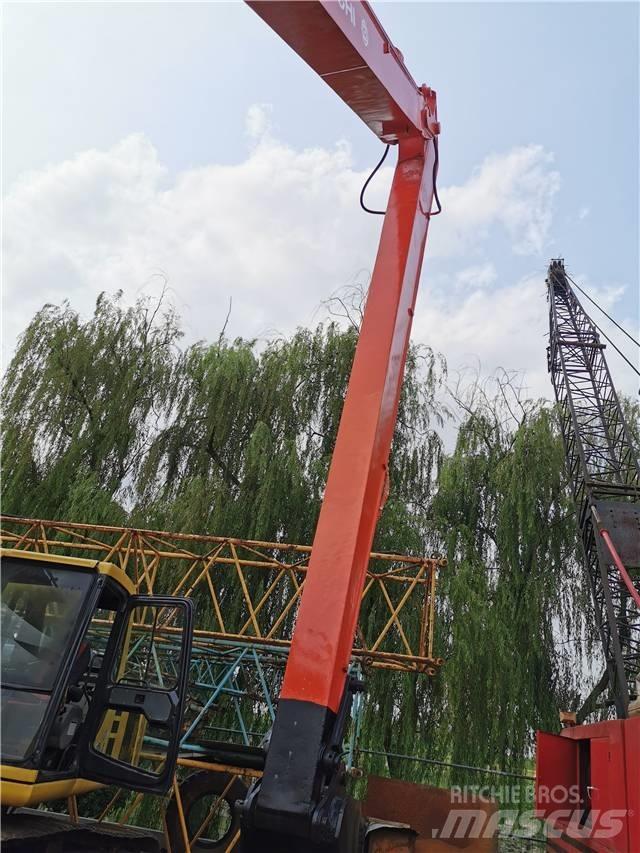 Hitachi EX 220 LC حفارات زحافة