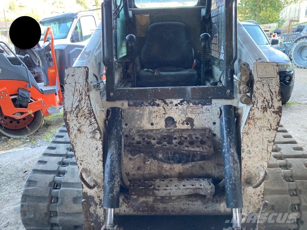 Bobcat T 300 لوادر انزلاقية التوجيه