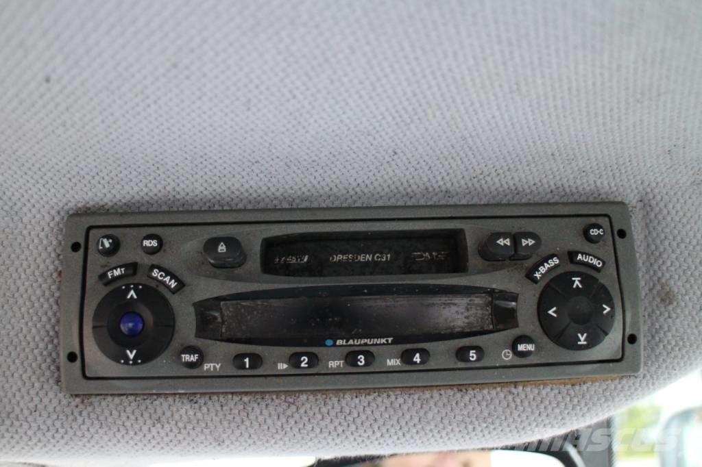 Valtra 700 الجرارات