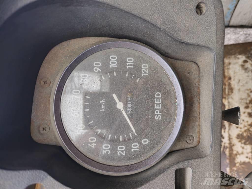 Link-Belt HC238J رافعات صالحة لكل أنواع الطرق