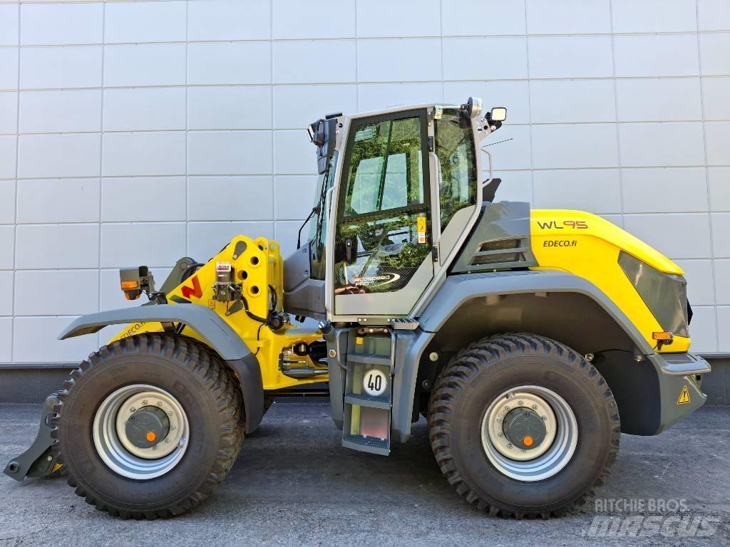 Wacker Neuson WL 95 لوادر بعجل