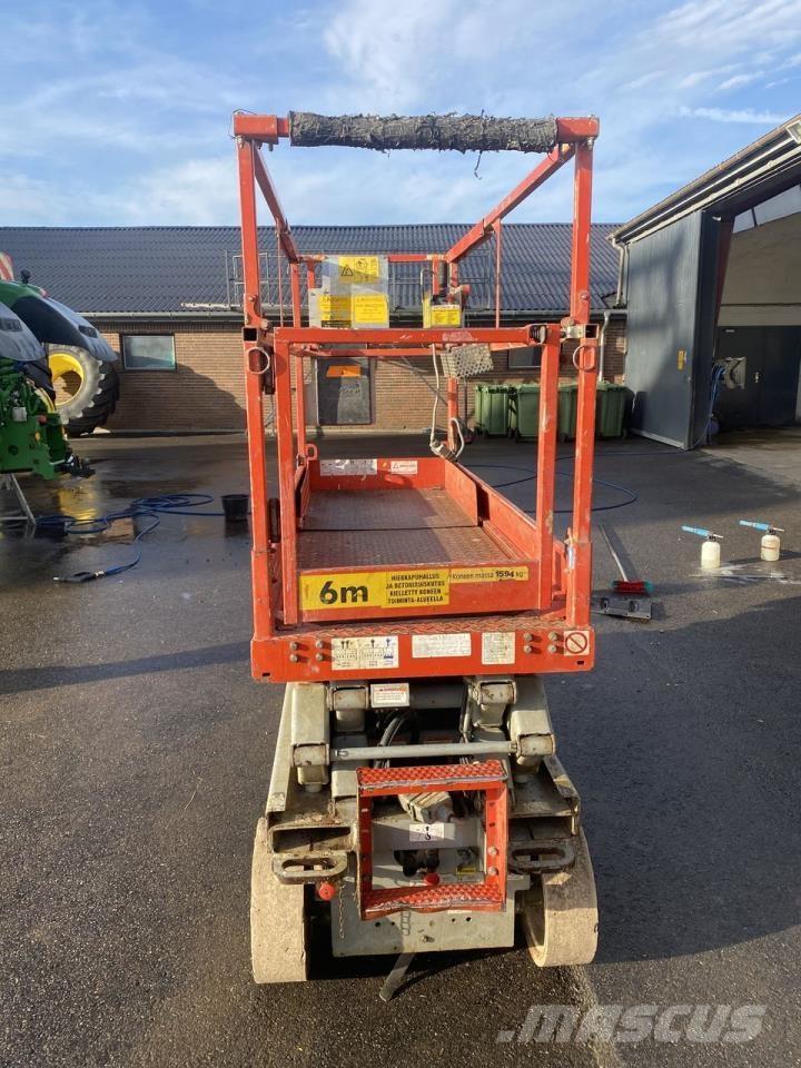 SkyJack SJ3219 رافعات مقصية الشكل