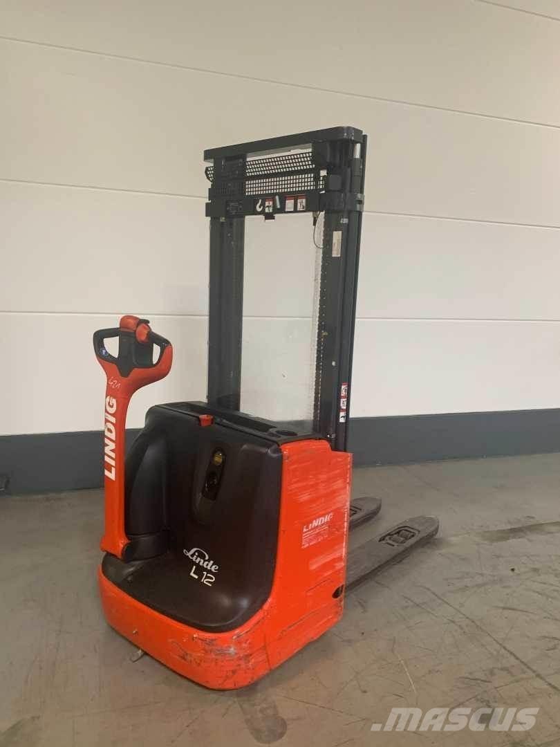 Linde L12I معدات التكديس الجوالة