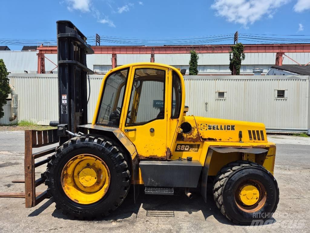 Sellick S80 شاحنات الطرق الوعرة