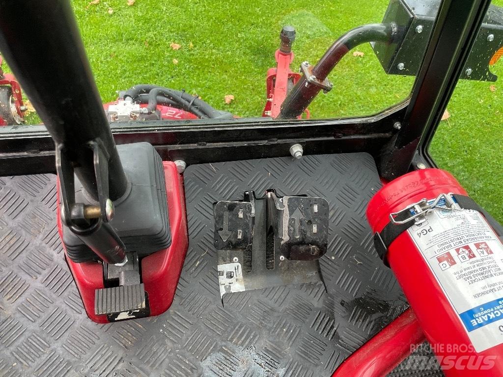 Toro 3400 ركوب الحشائش