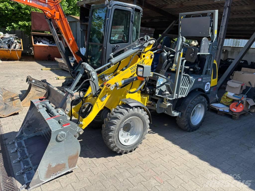 Wacker Neuson WL 25 لوادر بعجل