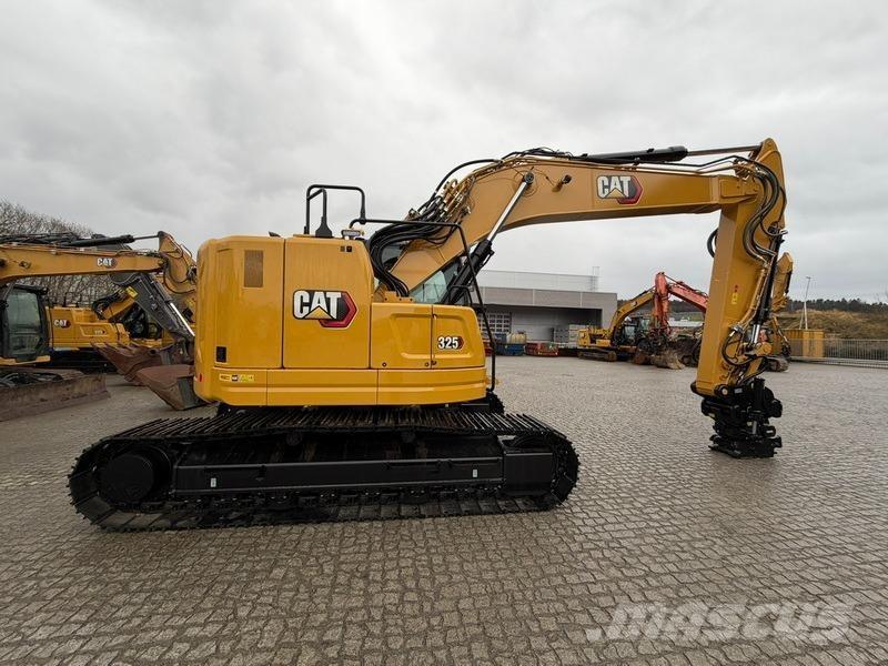 CAT 325-07 حفارات زحافة
