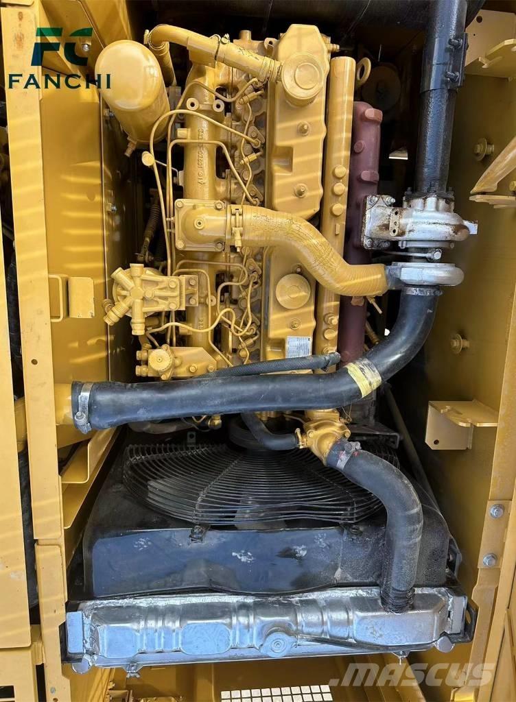 CAT 320 C L حفارات زحافة
