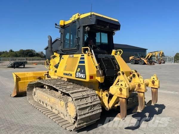 Komatsu D 51 PXi-24 بلدوزرات مجنزرة
