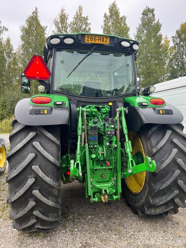 John Deere 6155 R الجرارات