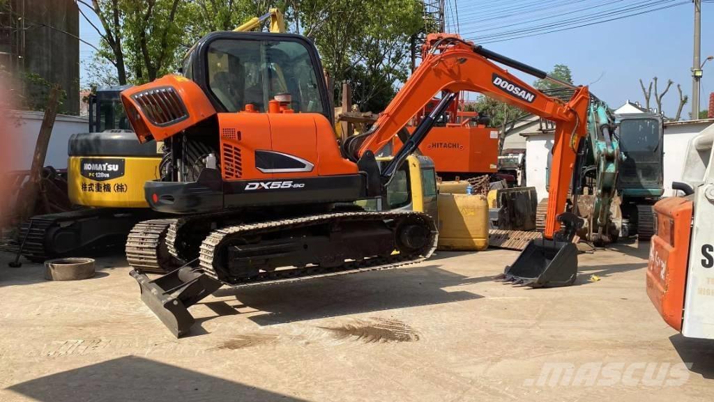 Doosan DX 55 حفارات صغيرة أقل من 7 طن (حفارات صغيرة)
