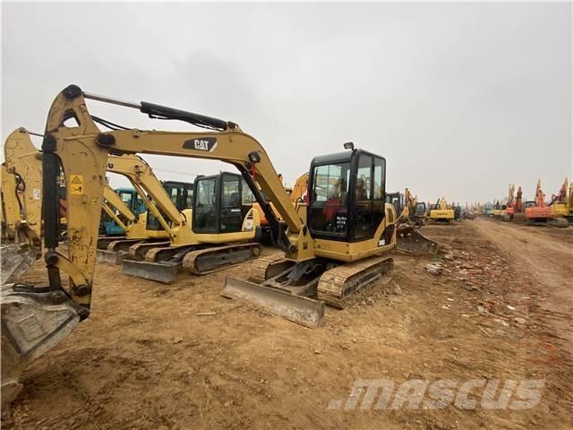 CAT 306D حفارات زحافة