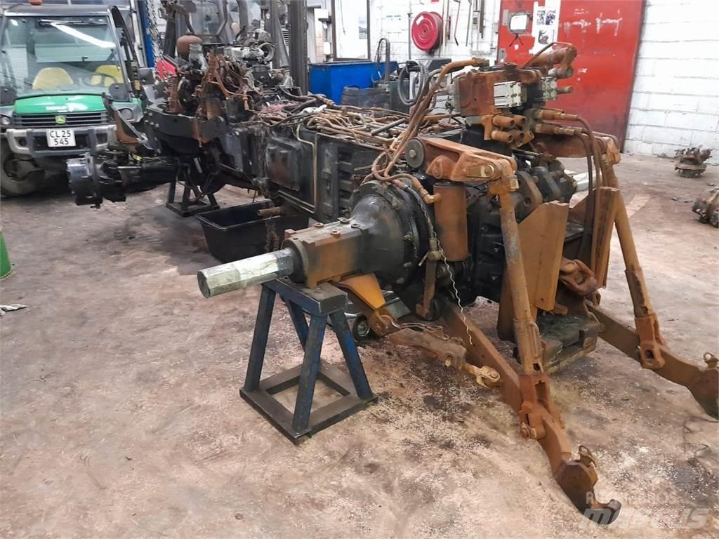 New Holland T7.270 الجرارات
