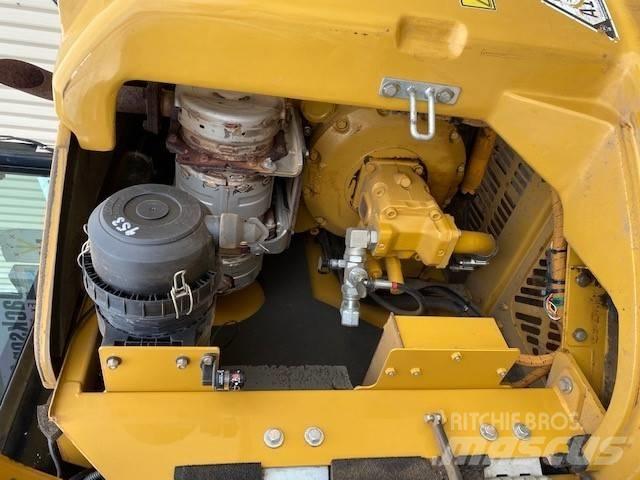 CAT 308 E 2 CR حفارات زحافة