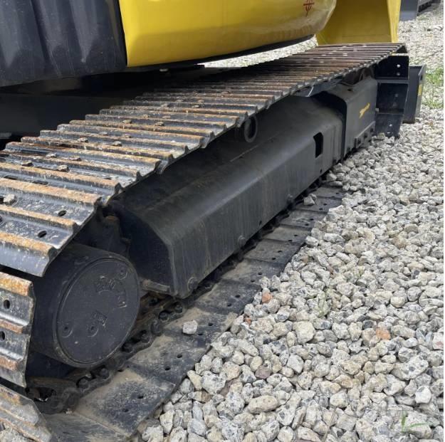 Komatsu PC 55 MR حفارات صغيرة أقل من 7 طن (حفارات صغيرة)