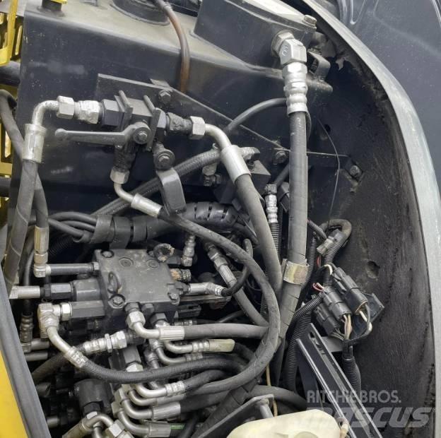 Komatsu PC 55 MR حفارات صغيرة أقل من 7 طن (حفارات صغيرة)