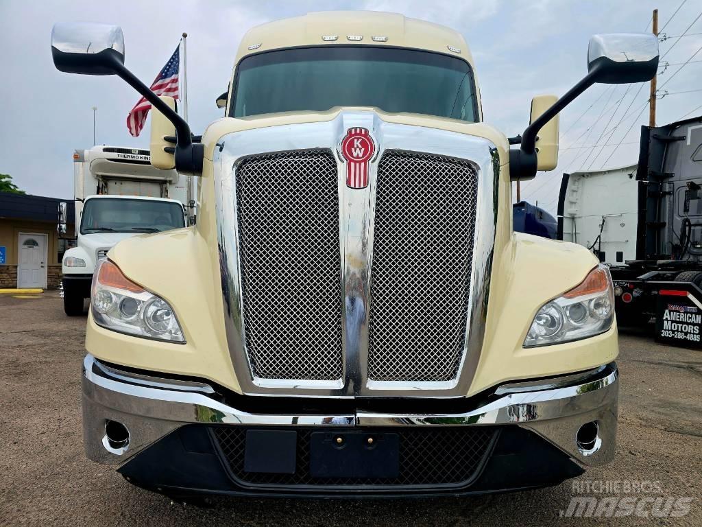 Kenworth T 680 وحدات الجر