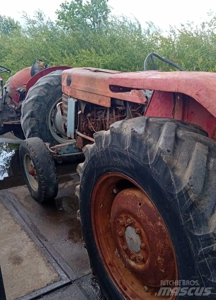 Massey Ferguson 165 الجرارات