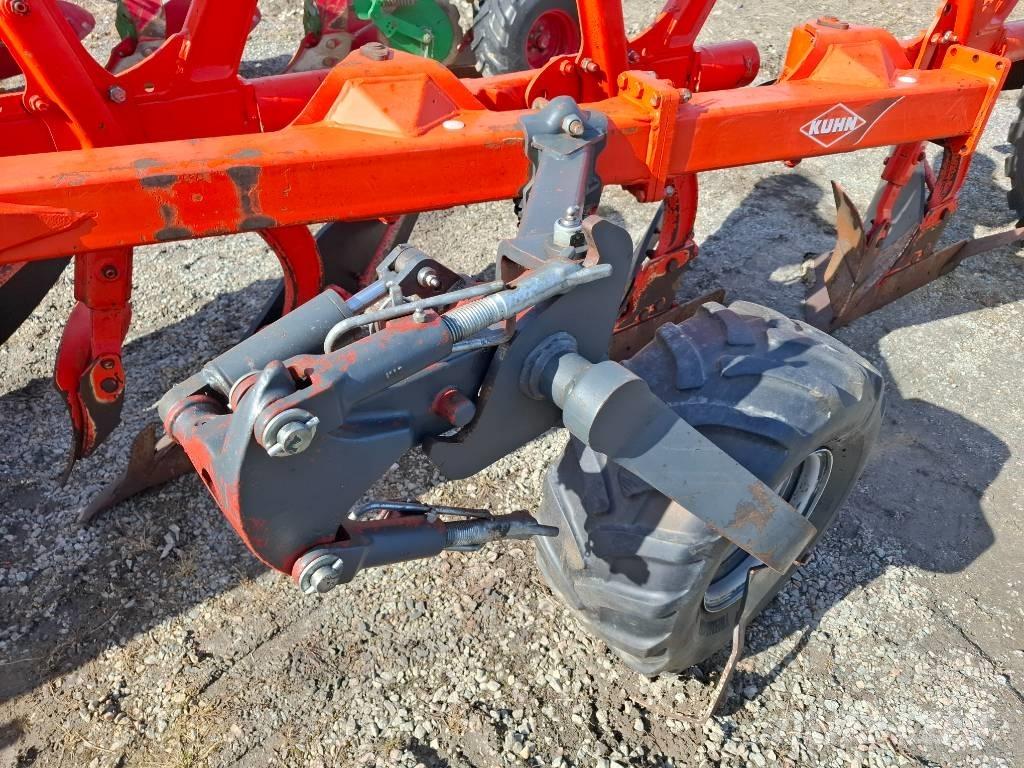Kuhn Vari-Master 122 محاريث عكسية