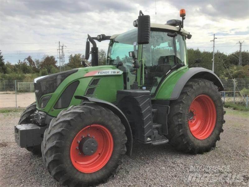 Fendt 716 Vario الجرارات