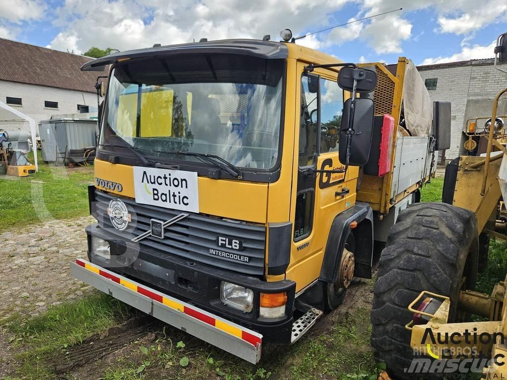 Volvo FL612 شاحنات مسطحة/مفصلية الجوانب
