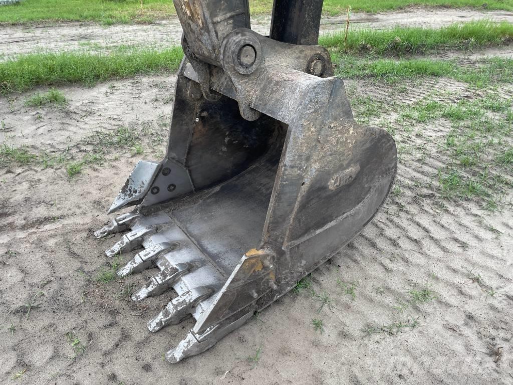 Volvo EC 220 EL حفارات زحافة