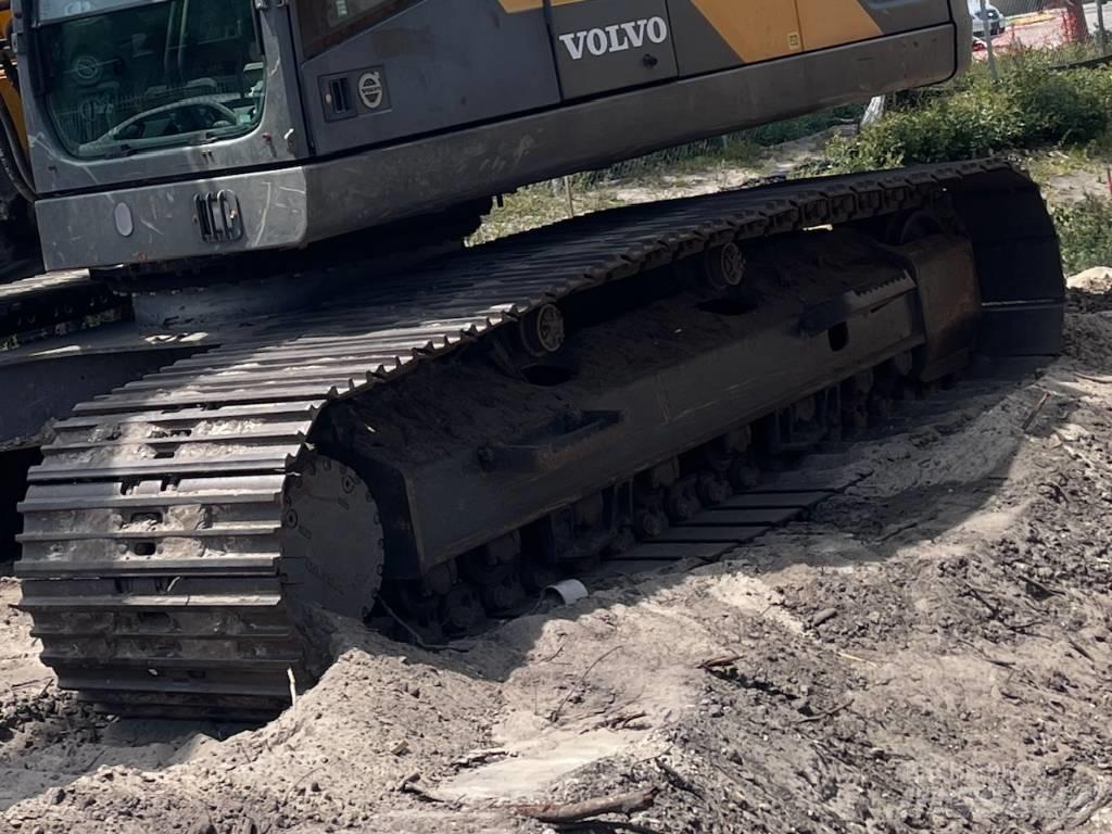 Volvo EC 220 EL حفارات زحافة