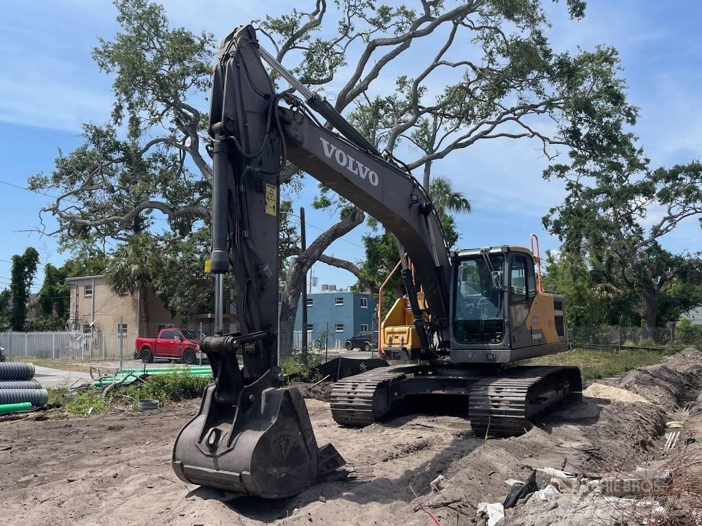 Volvo EC 220 EL حفارات زحافة