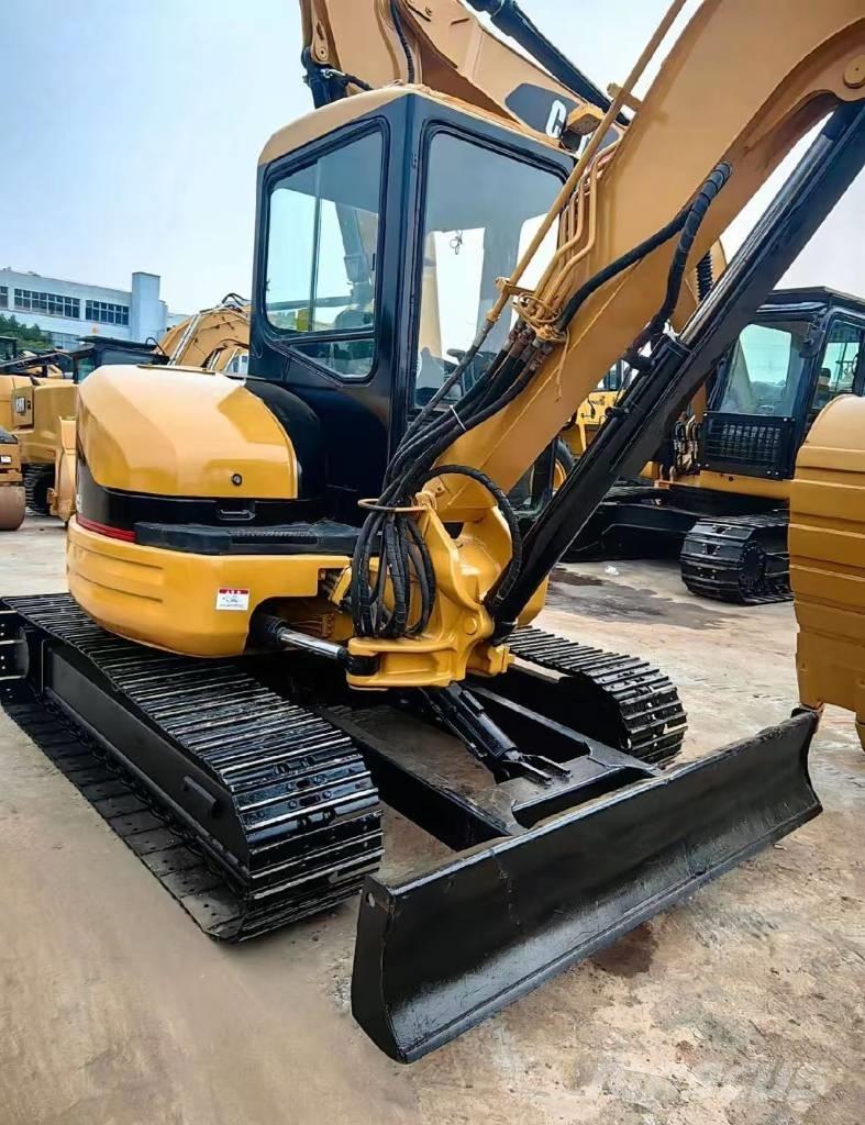 CAT 304 C CR حفارات صغيرة أقل من 7 طن (حفارات صغيرة)