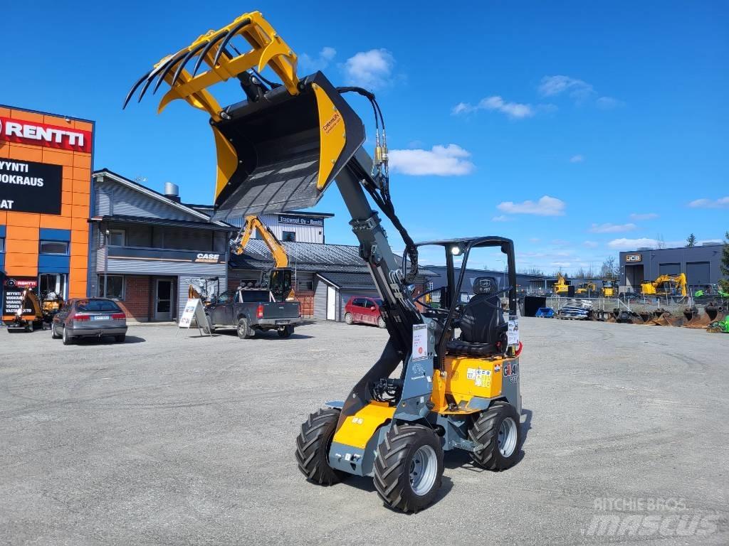 GiANT G 1200 لوادر متعددة الأغراض