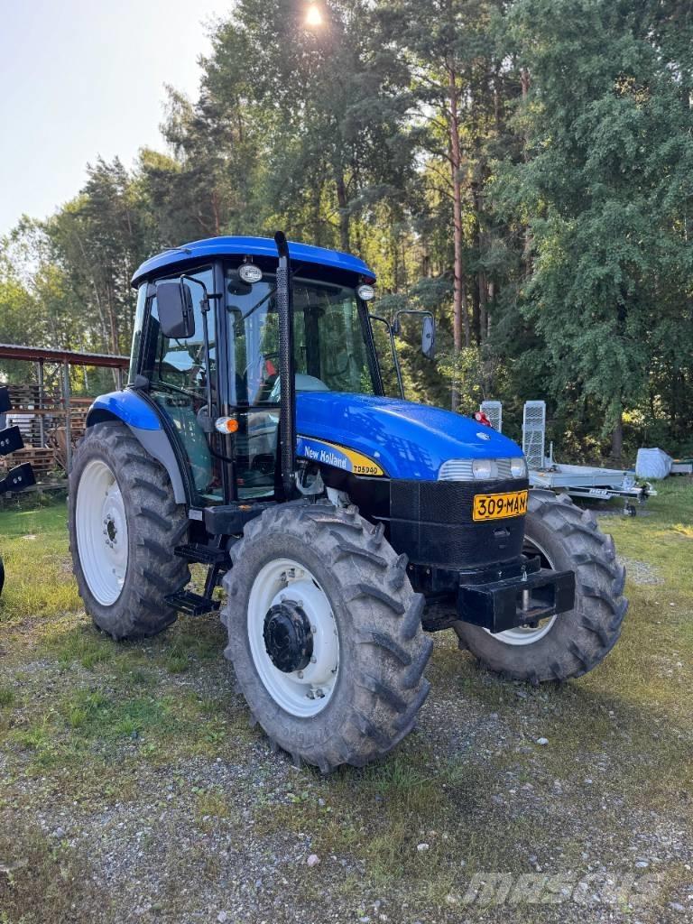 New Holland TD 5040 الجرارات