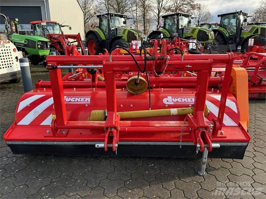 Dücker UM 27 HV G7 معدات أخرى لحصاد العلف