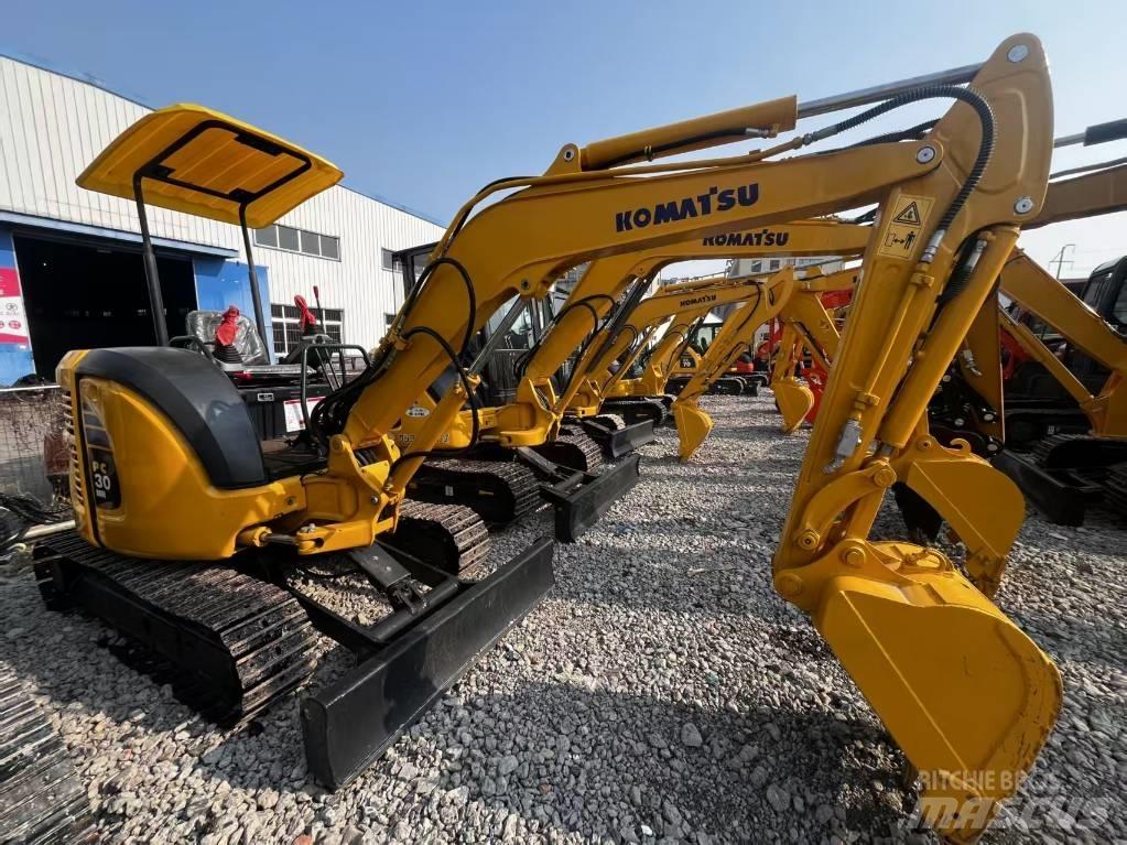 Komatsu PC 30 MR حفارات صغيرة أقل من 7 طن (حفارات صغيرة)