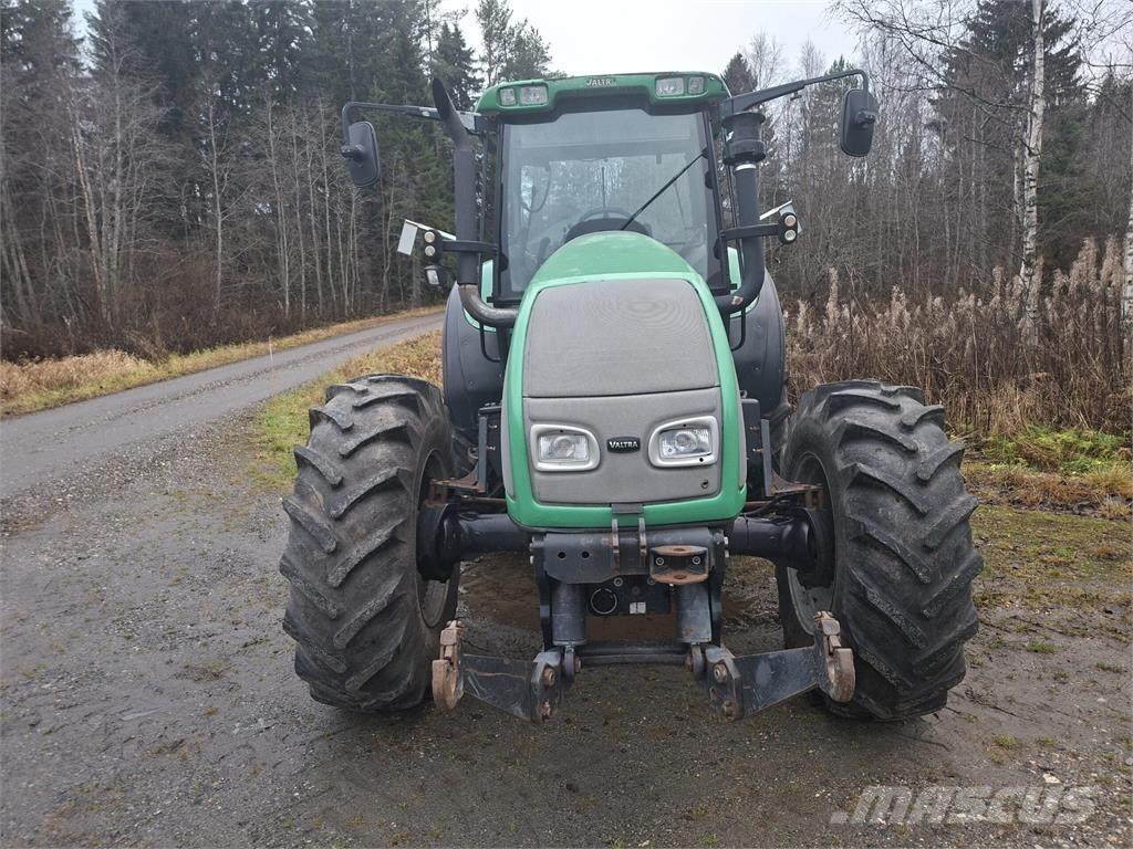 Valtra T190 7.4 الجرارات