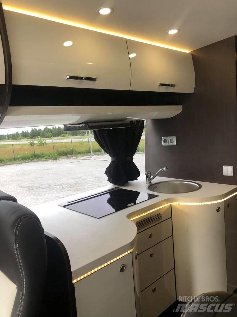 Volvo B12B 9900 المركبة