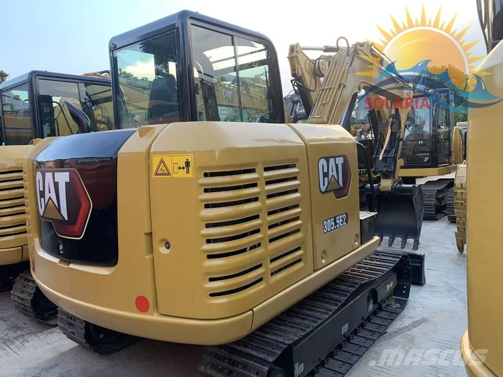 CAT 305.5 E2 حفارات زحافة