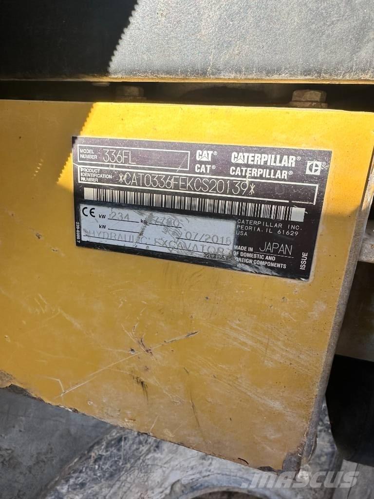 CAT 336 F L حفارات زحافة