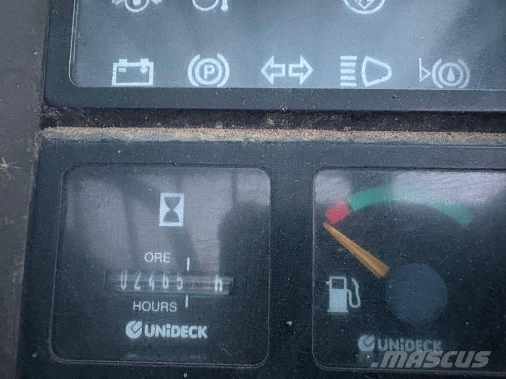 Manitou M 26.4 شاحنات الطرق الوعرة