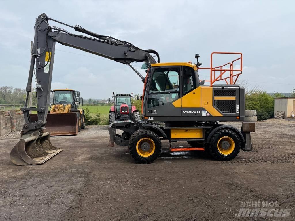 Volvo EW 160 E حفارات بعجل
